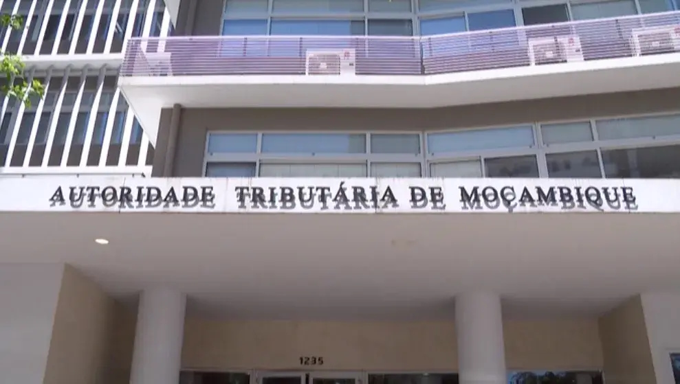 Moçambique/Economia: Presidente Chapo desafia Autoridade Tributária a reforçar arrecadação para garantir serviços públicos essenciais