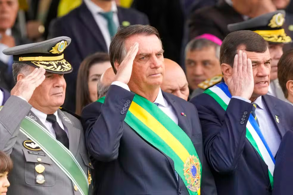 Internacional/America: Bolsonaro teria planejado estado de sítio e novas eleições após derrota, revela testemunha no julgamento histórico