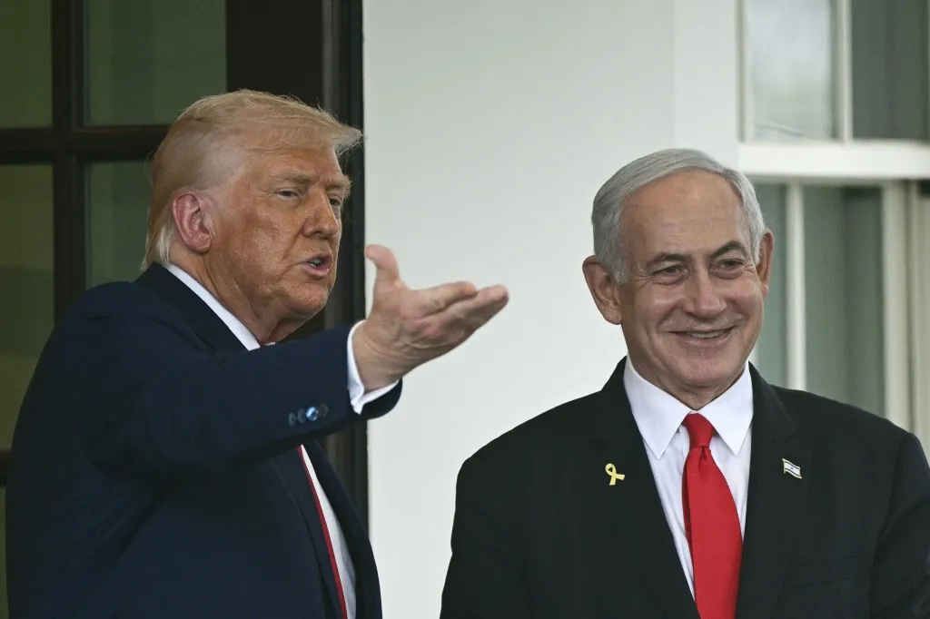 Internacional/América do Norte: Presidente Trump decide em duas semanas possível envolvimento direto dos EUA no conflito Irão-Israel