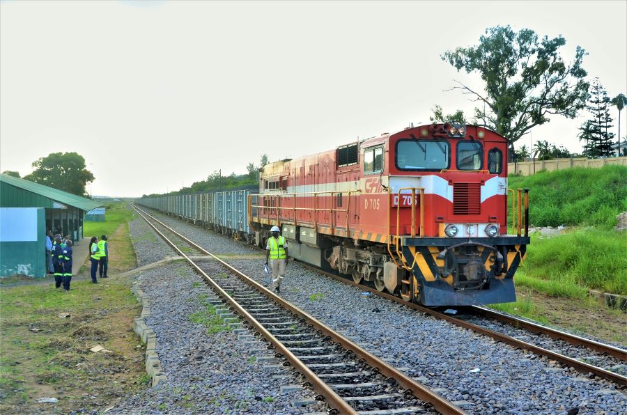 Moçambique/Economia: França e União Europeia reforçam ligação ferroviária entre Moçambique e África do Sul com mais de €144 milhões