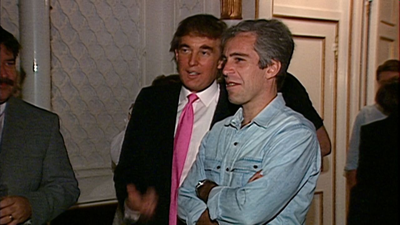 Internacional/América do Norte: Trump processa The Wall Street Journal por suposta carta erotizada a Jeffrey Epstein
