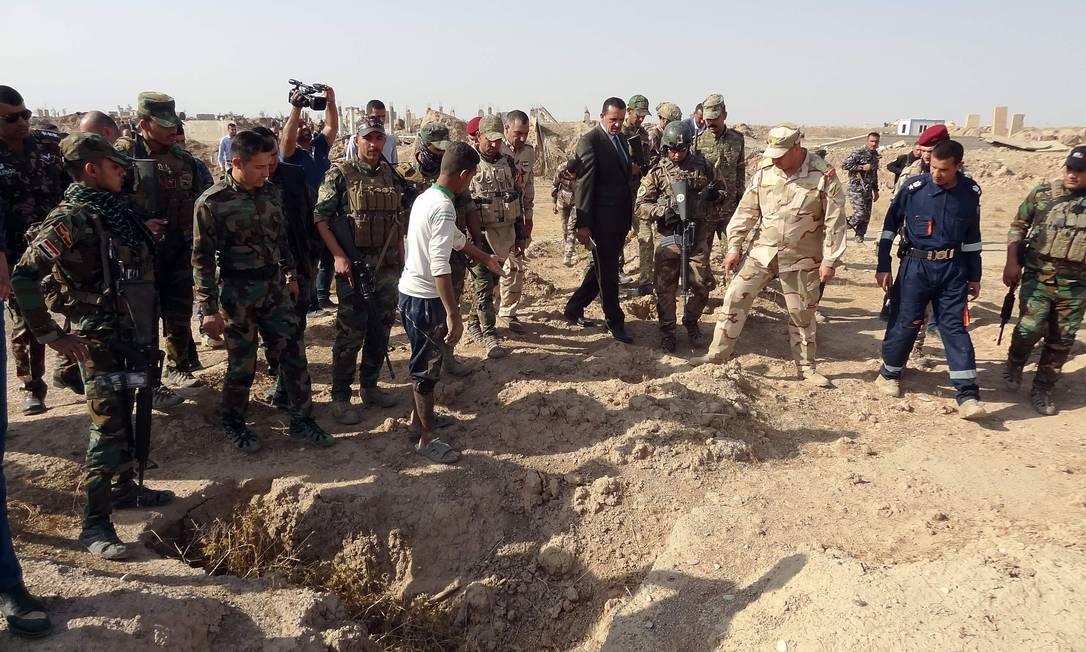 Internacional/Médio-Oriente: Iraque Inicia Escavação de Suposta Maior Fossa Comum da História Moderna