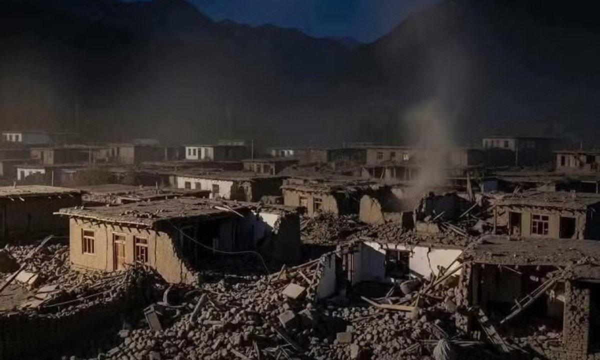 Internacional/Médio-Oriente: Afeganistão Devastado por Terremoto de Magnitude 6, Milhares de Famílias Sem Teto