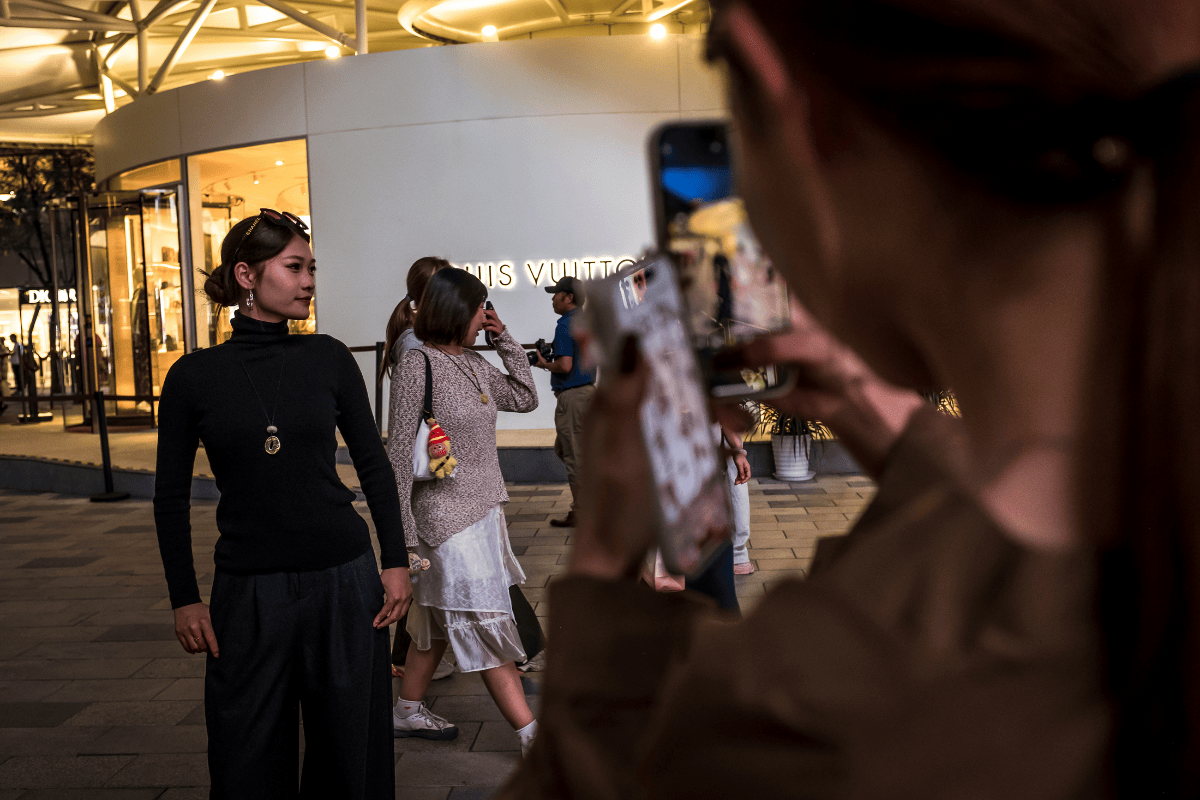 Tecnologia: China impõe nova lei que restringe a voz dos influenciadores sobre temas sensíveis e exige qualificações oficiais