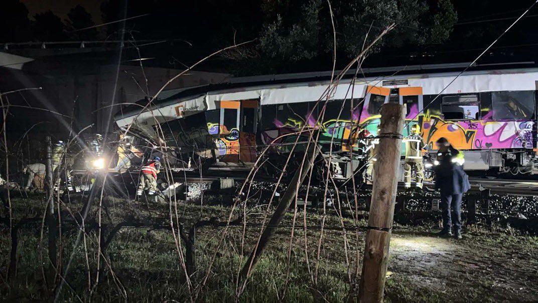 Internacional/Europa: Tragédia ferroviária na Catalunha, muro desabado provoca morte e dezenas de feridos