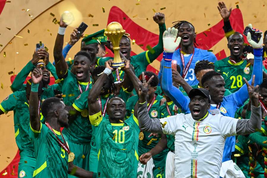Desporto/Futebol: Senegal conquista a Copa Africana das Nações (CAN) 2025 numa final caótica e histórica diante do Marrocos, em Rabat