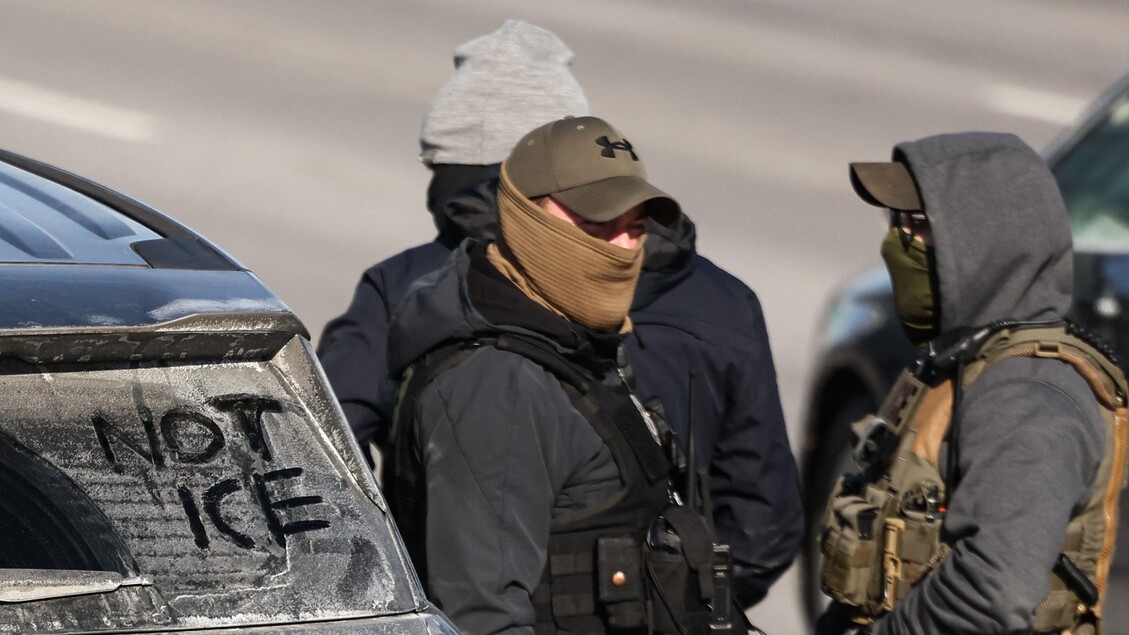 Internacional/América do Norte: Estados Unidos Intensificam Ações do ICE e Geram Tensão