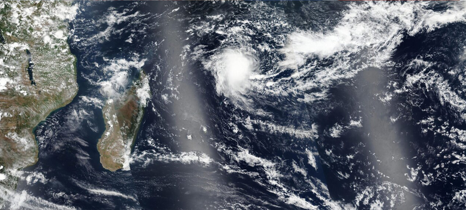 Moçambique/Sociedade: Ciclone tropical intenso Gezani ameaça Madagáscar e coloca Moçambique em alerta máximo