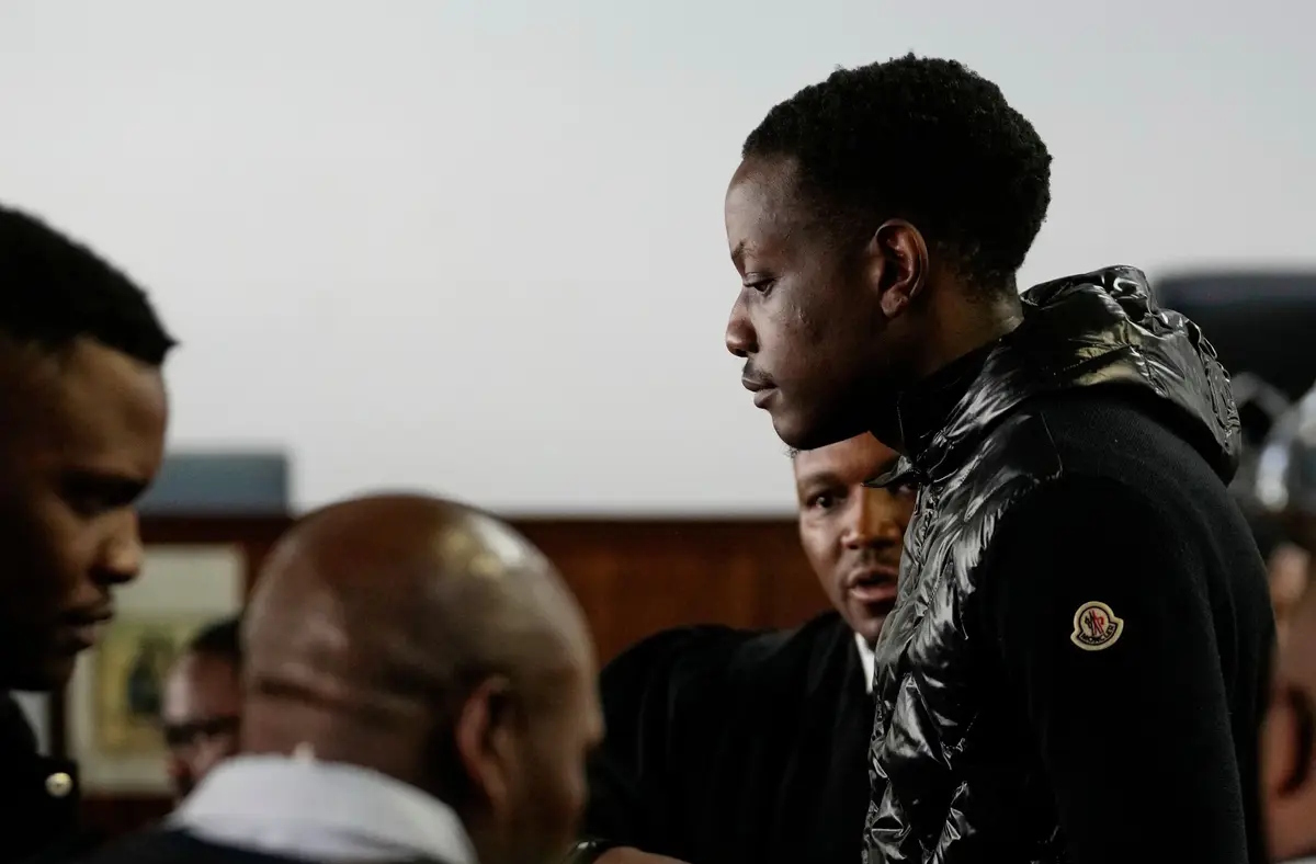 Internacional/África: Filho de Robert Mugabe acusado de tentativa de homicídio