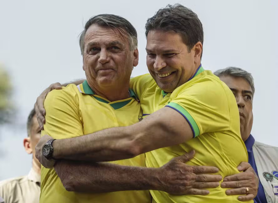 Brasil: detenção de Alexandre Ramagem nos EUA reabre tensão política sobre o golpe de 2023 e pedidos de asilo de aliados de Bolsonaro