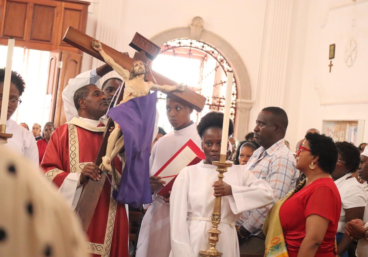 Páscoa cristã: origens, significado e celebração em Moçambique