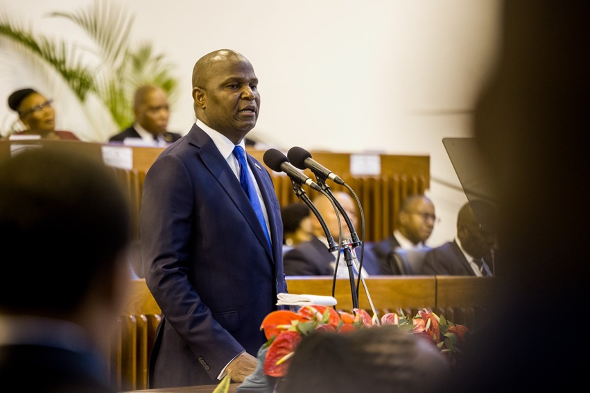 Moçambique acelera criação de banco público de investimento para transformar a economia