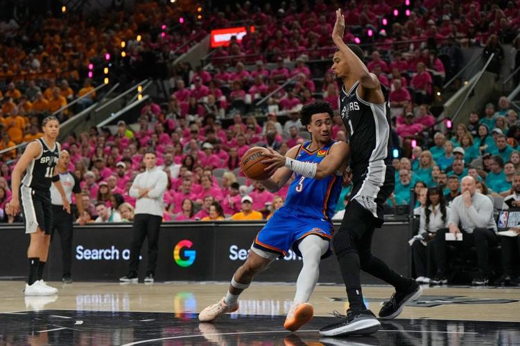 Thunder vence Spurs em jogo histórico e assume liderança nas finais do Oeste