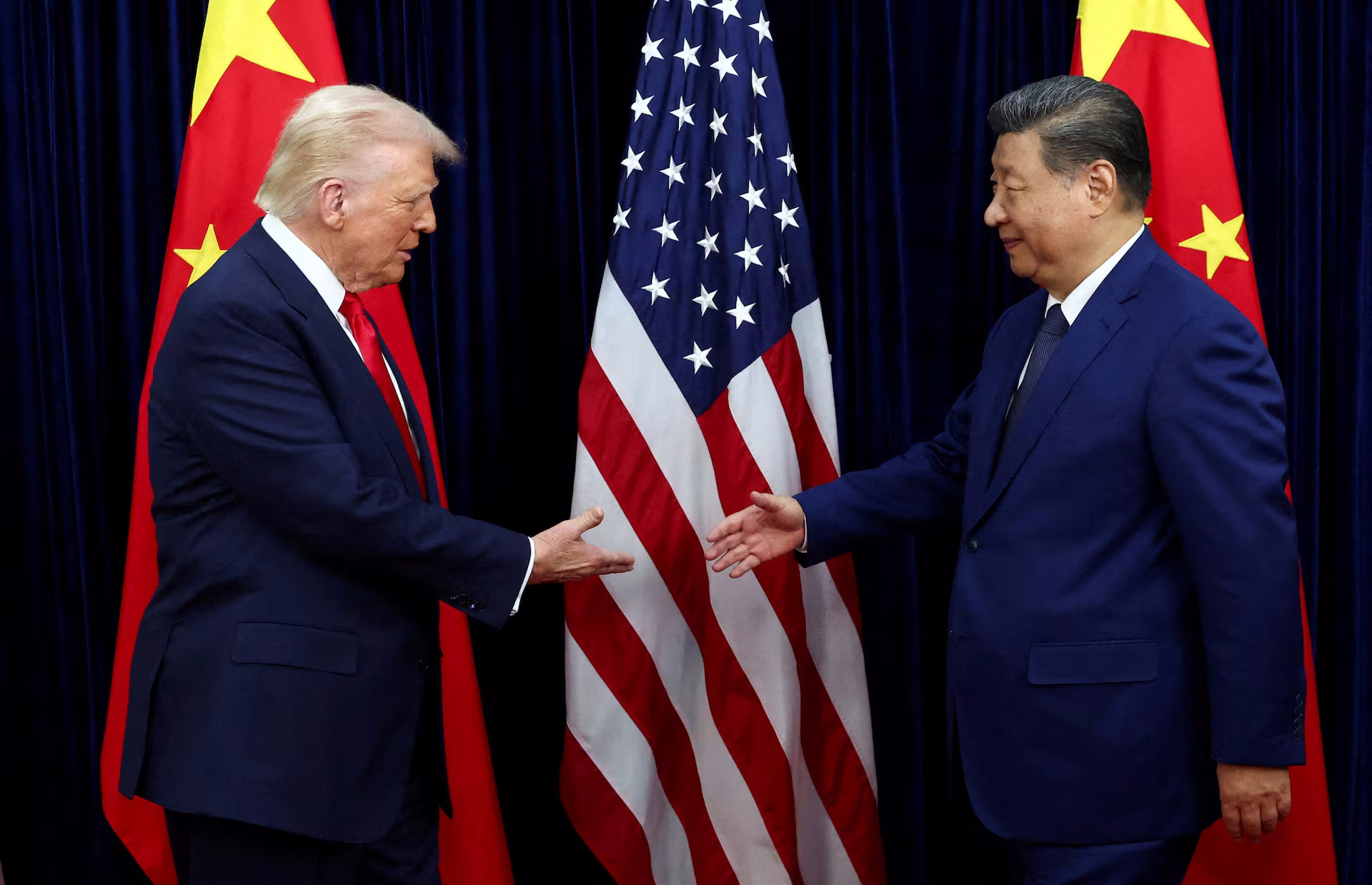 Donald Trump e Xi Jinping preparam encontro decisivo em Pequim num momento de crescente rivalidade entre os Estados Unidos e a China