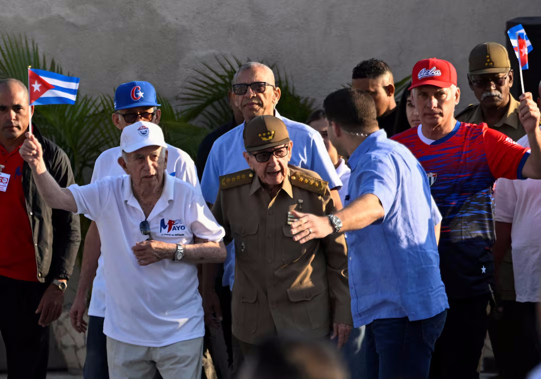 Justiça dos Estados Unidos acusa Raul Castro por morte de americanos em 1996 e aumenta pressão sobre Cuba