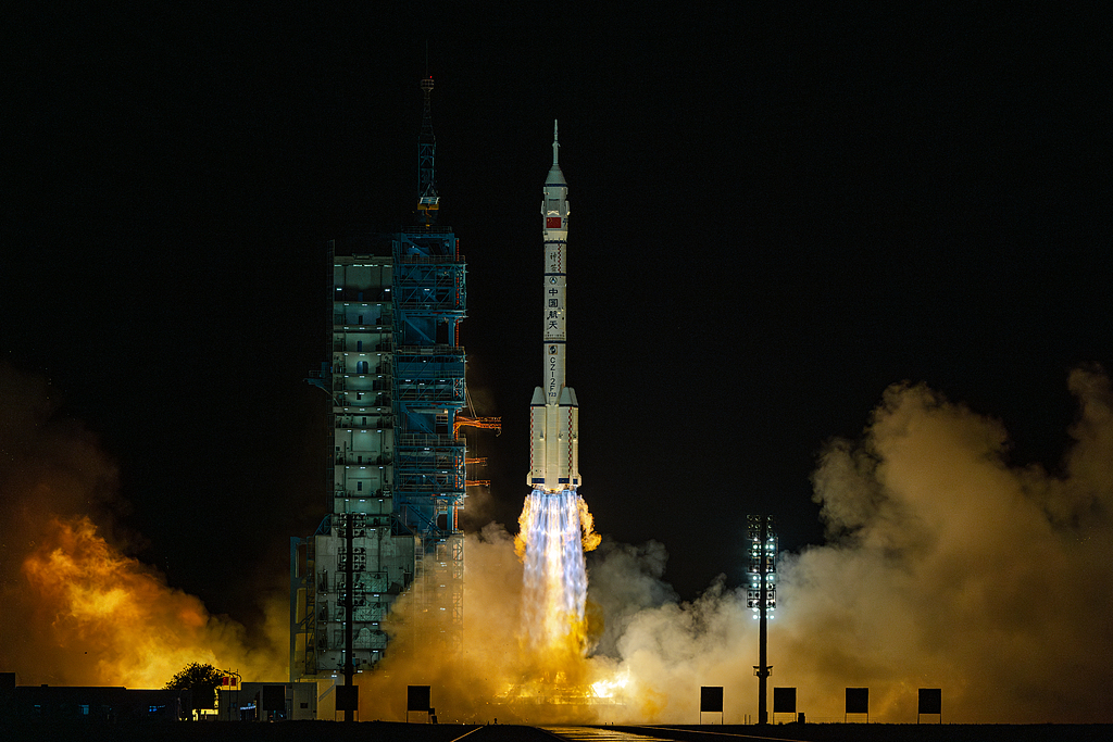 A China Prolonga a Estadia Humana no Espaço com Missão Shenzhou-23 e Aposta na Conquista Lunar