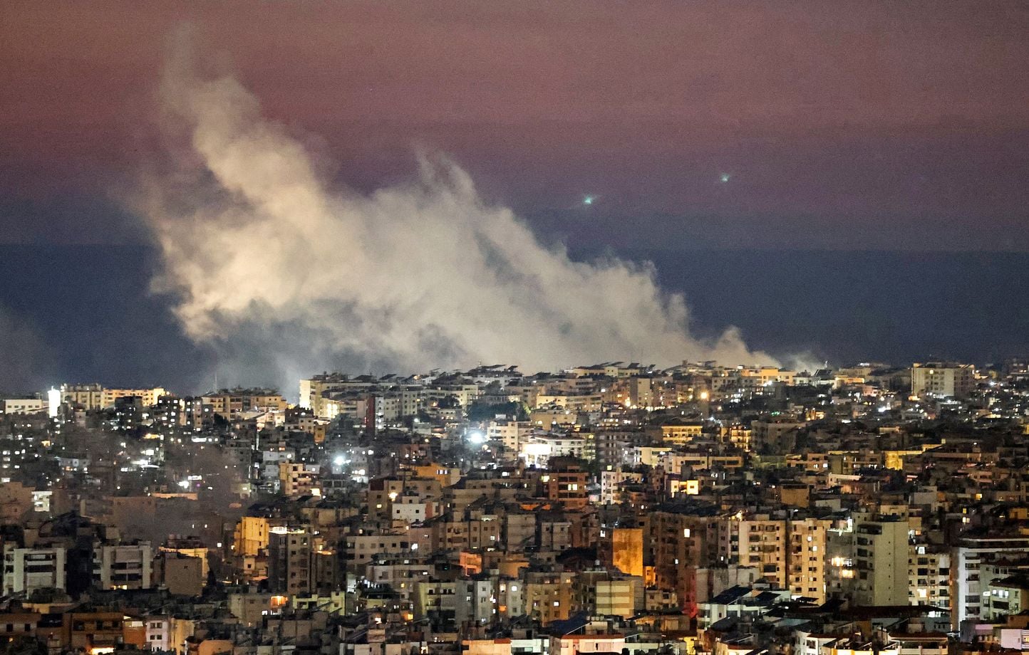 Estados Unidos Intensificam Bombardeamentos Contra o Irão e Tensão no Estreito de Ormuz Faz Disparar Preços do Petróleo