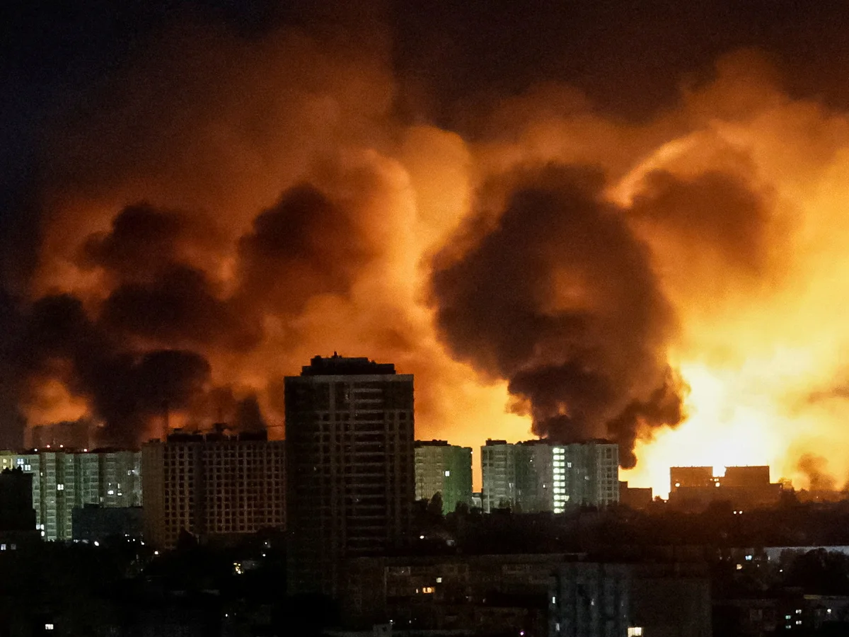 Rússia Intensifica Bombardeamentos na Ucrânia, Ataques Fazem Mortos e Feridos em Várias Cidades