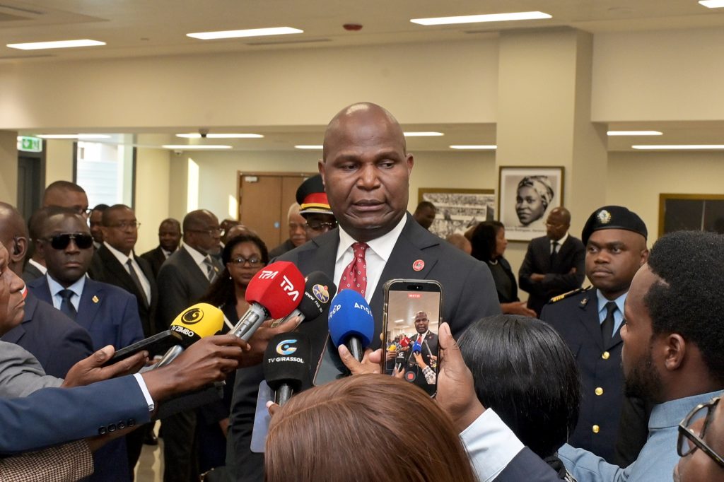 Moçambique Defende Estabilidade e Atração de Investimentos Apesar dos Desafios de Segurança em Cabo Delgado e Tensão Política em Nampula