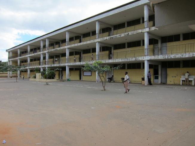 Sete professores detidos em Nampula por suspeita de envolvimento no tráfico de drogas em escolas