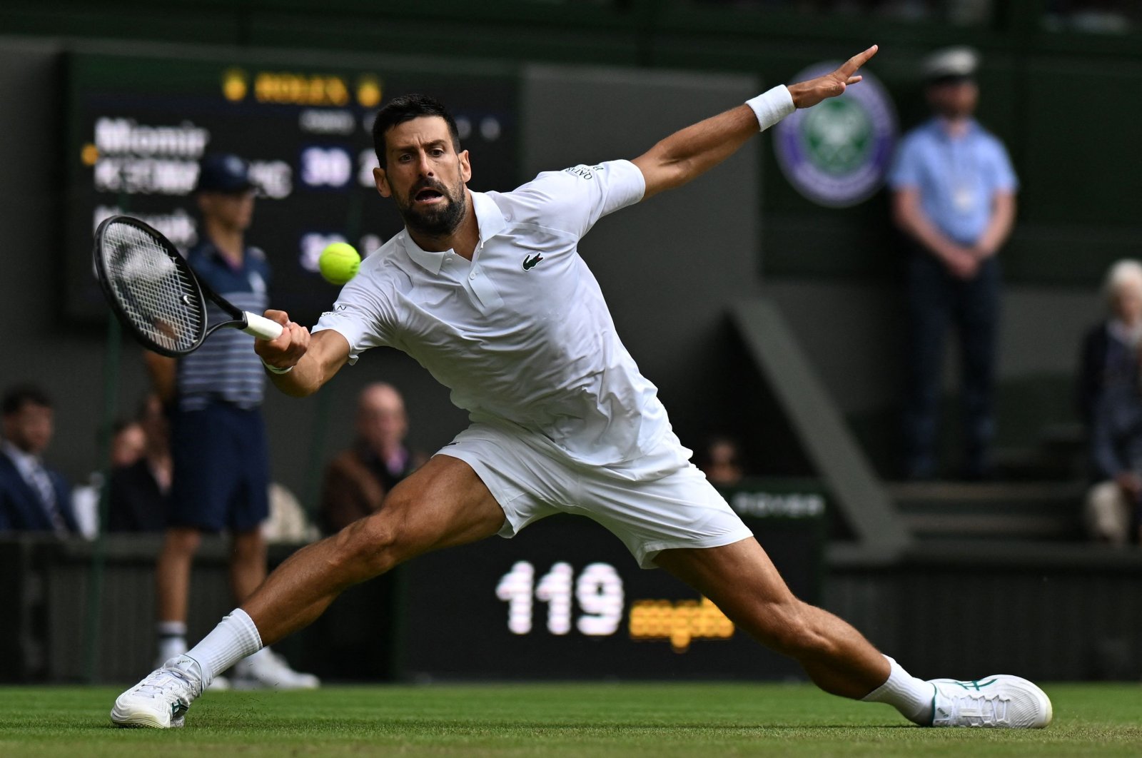 Wimbledon 2026: os favoritos mantêm o seu nível na terceira jornada já decisiva, com Djokovic, Sinner, Sabalenka e Gauff em destaque no relvado londrino