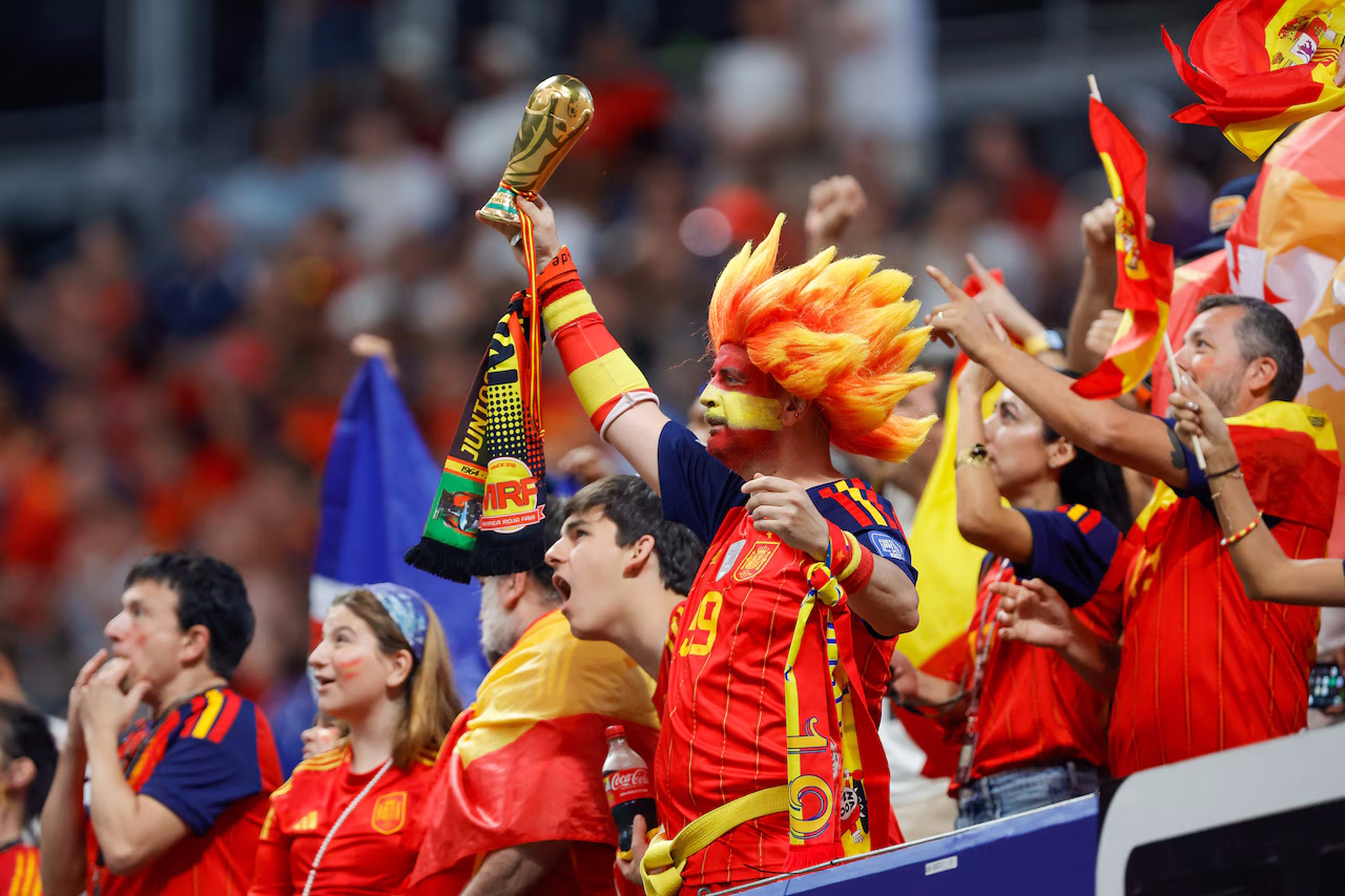 Estados Unidos Confirmam Favoritismo, Bélgica Sobrevive a um Milagre, Inglaterra Escapa ao Choque Frente à RD Congo e Espanha Entra Hoje em Campo
