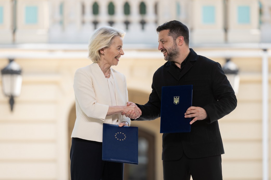União Europeia e Ucrânia unem forças para acelerar produção de drones e reforçar defesa europeia
