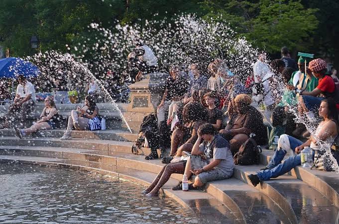 Vaga de Calor Extrema nos Estados Unidos Ameaça Milhões e Coloca Infraestruturas Sob Pressão