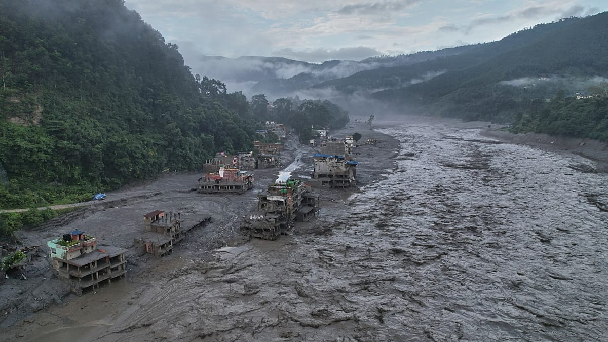 Cheias no Nepal deixam mais de 750 mortos e autoridades alertam para novos riscos