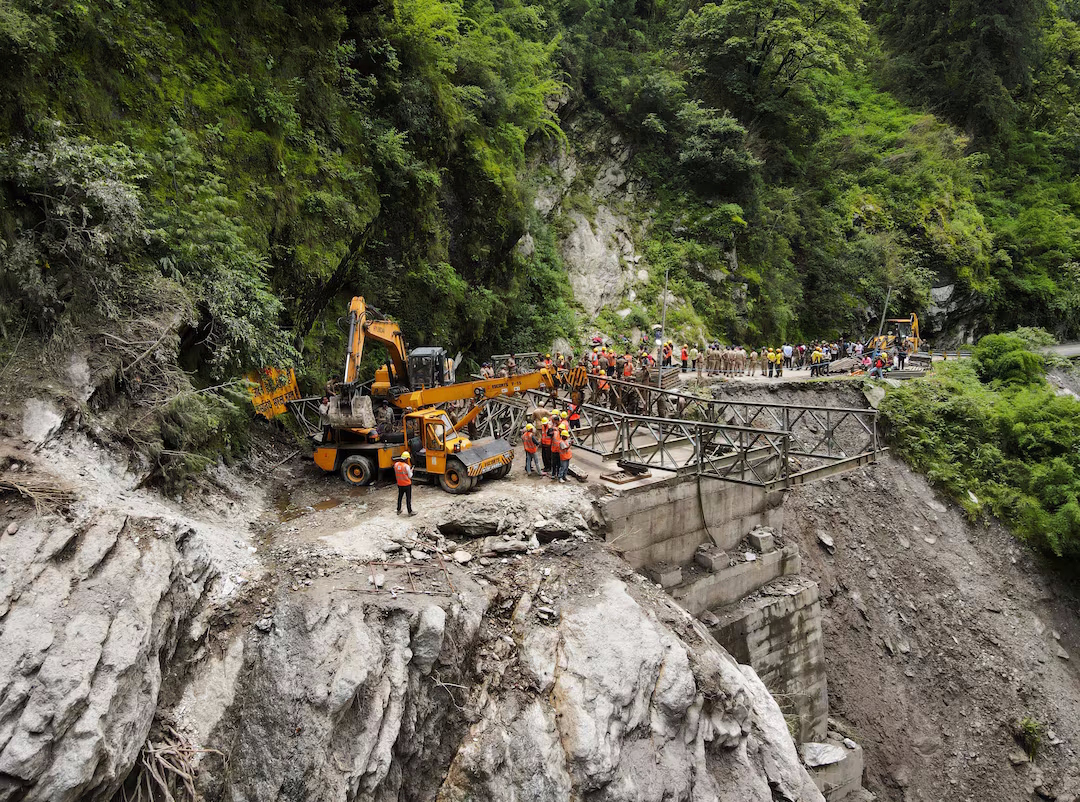 Cheias súbitas no Nepal: pelo menos 22 mortos e centenas desaparecidos