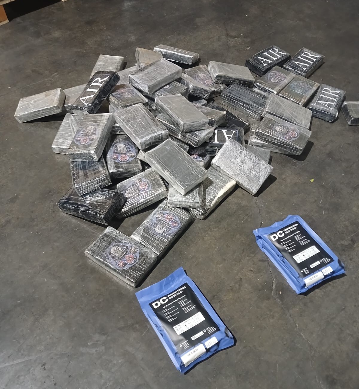 Grande apreensão de cocaína no Aeroporto OR Tambo alerta para rotas de trânsito na região