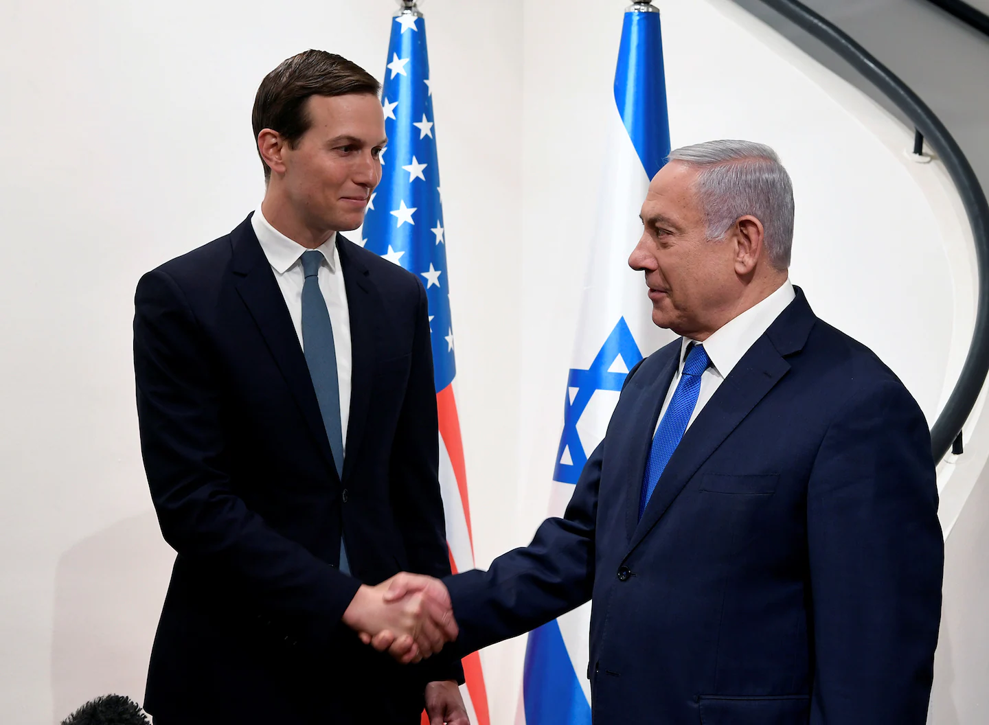 Kushner reúne-se com Netanyahu em Jerusalém após contactos com delegação ligada ao Hamas