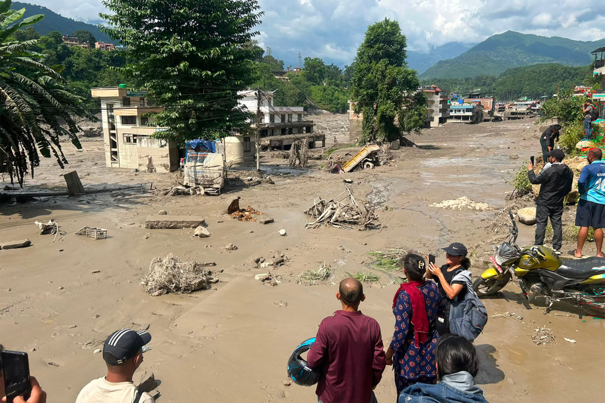 Velocidade das cheias no Nepal expôs fragilidades do sistema de alerta precoce