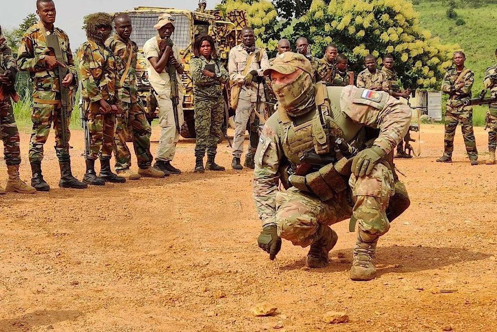 Pelo menos cinco combatentes do “Africa Corps” mortos em ataque a Dioura, Mali